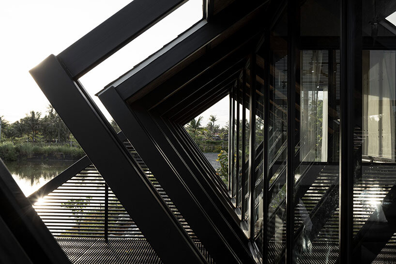 villa backyard touch architects