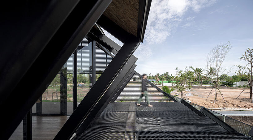 villa backyard touch architects