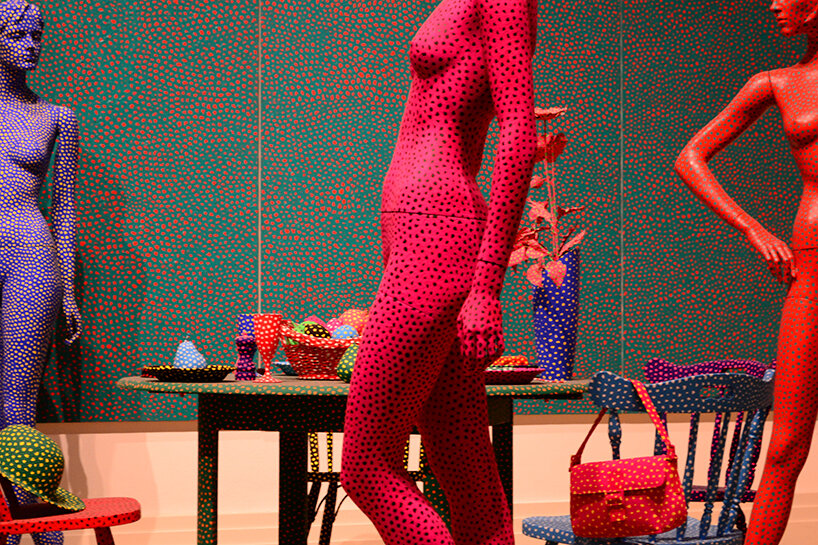 Gropius Bau on X: #KusamaDecadeByDecade: 1960s In the 1960s, Yayoi Kusama  also professionalised her fashion design. The artist's clothes connected to  the personal, social and political liberation enacted in her happenings. She