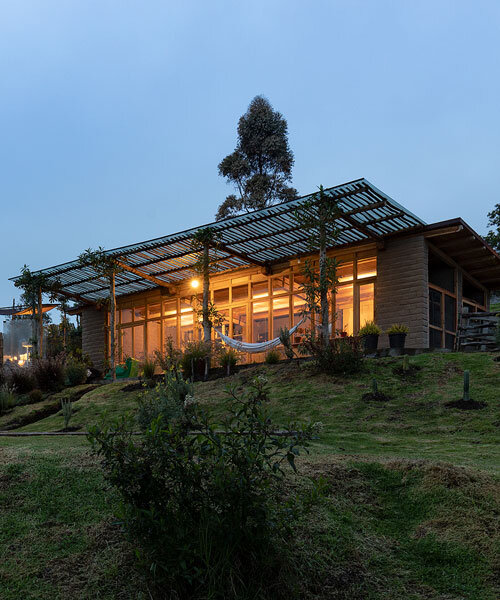 al borde builds a 'garden house' in ecuador with live trees and rammed earth