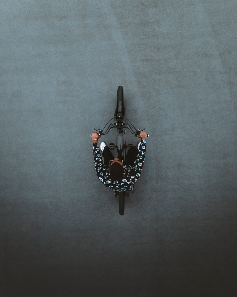 crowncruiser is a smart, high-performance e-bike with a retro look