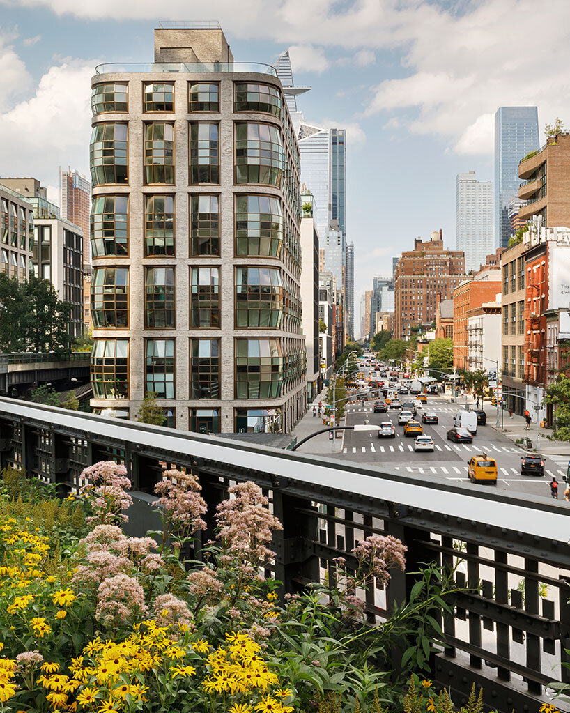heatherwick studio completes its 'lantern house' along the high line in new york