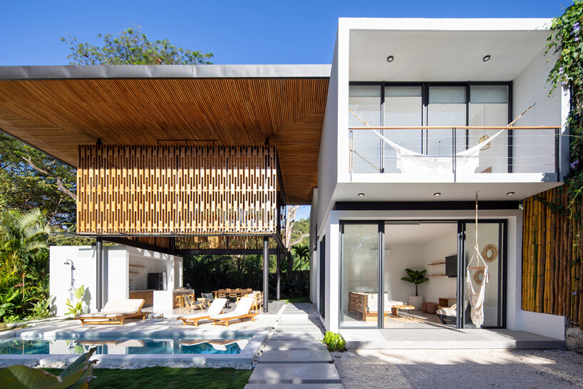 studio saxe brings tropical costa rican jungle inside ‘naia’ beach house