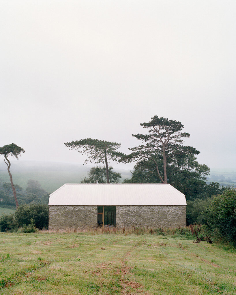 TYPE redhill barn