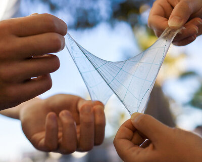 stanford researchers print circuits onto stretchable, artificial skin