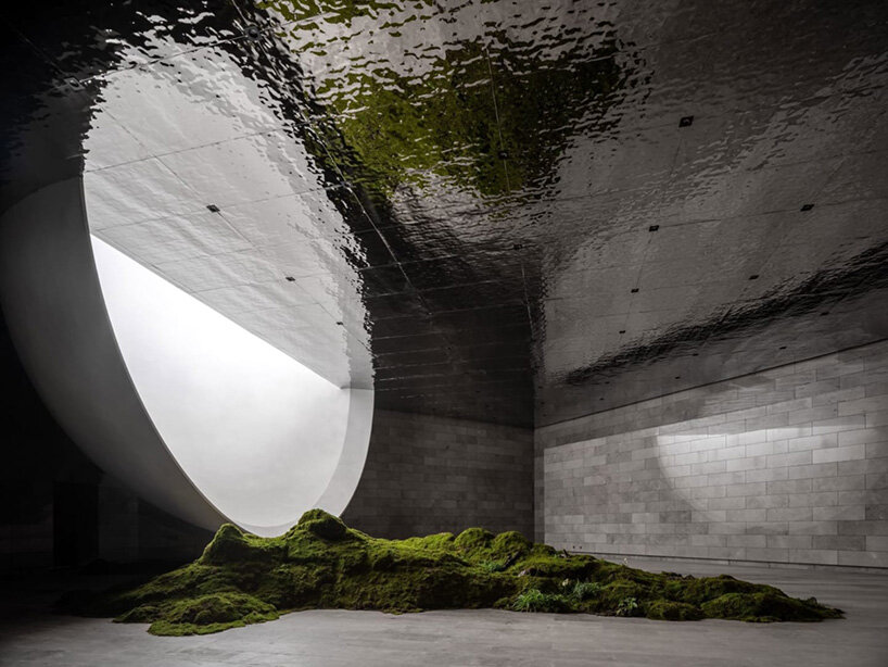 SYN architects nestles hometown moon chapel into china's mountains