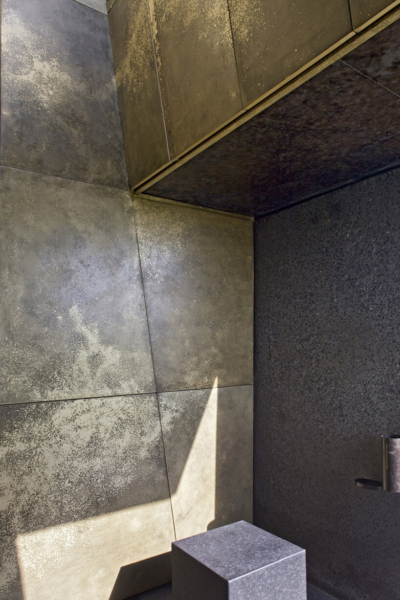 120 grammi :: laboratorio di architettura builds a solemn chapel in northern italy