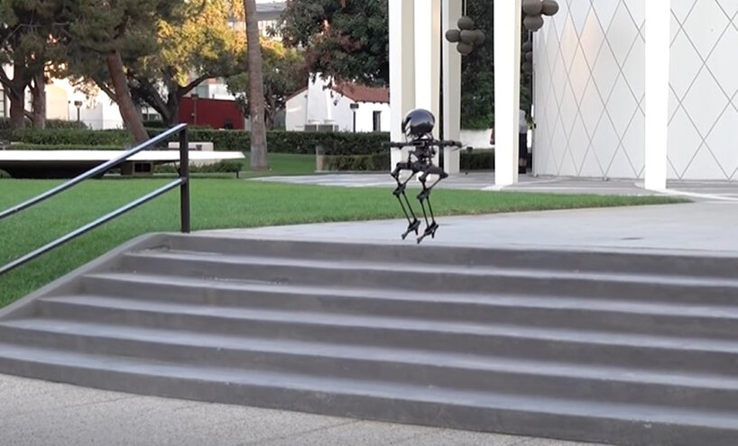 LEONARDO is a merger of dual walking robot with flying drones that master a slack line