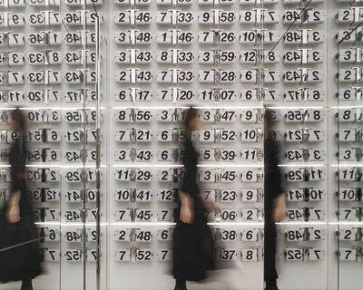 MASSminors: a stylish bar in china with ample narratives and multifold space-time settings