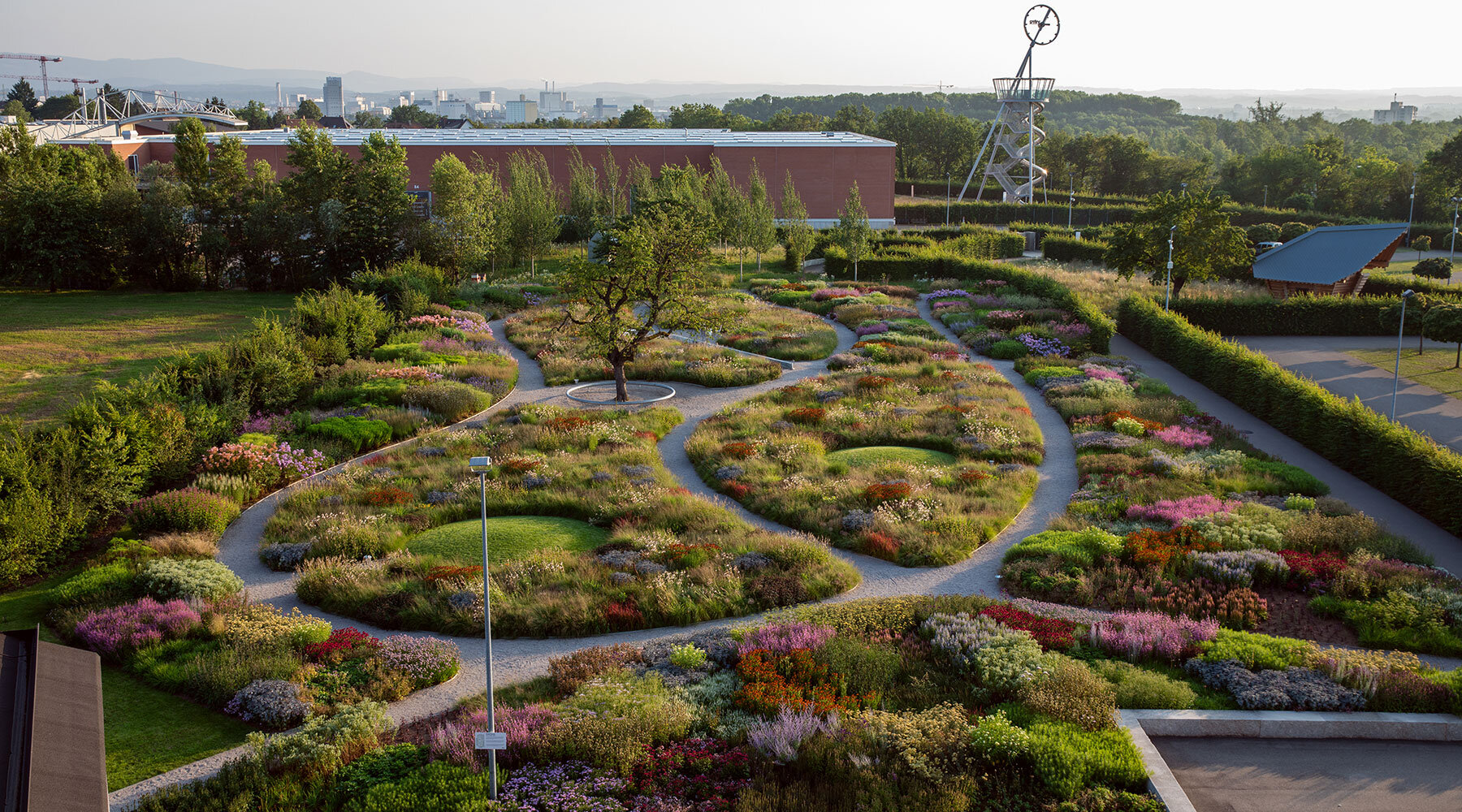 vitra-mateo-kries-designboom-fullwidth