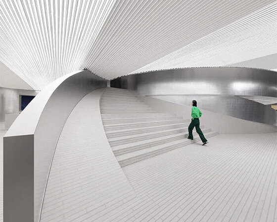 aerospace materials + reflective surfaces complete HAYDON retail space in hangzhou, china