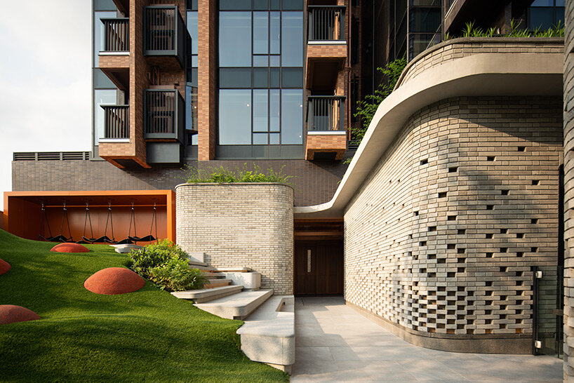 curved brickwork reinterprets chinese vernacular architecture in hong kong residence by via.