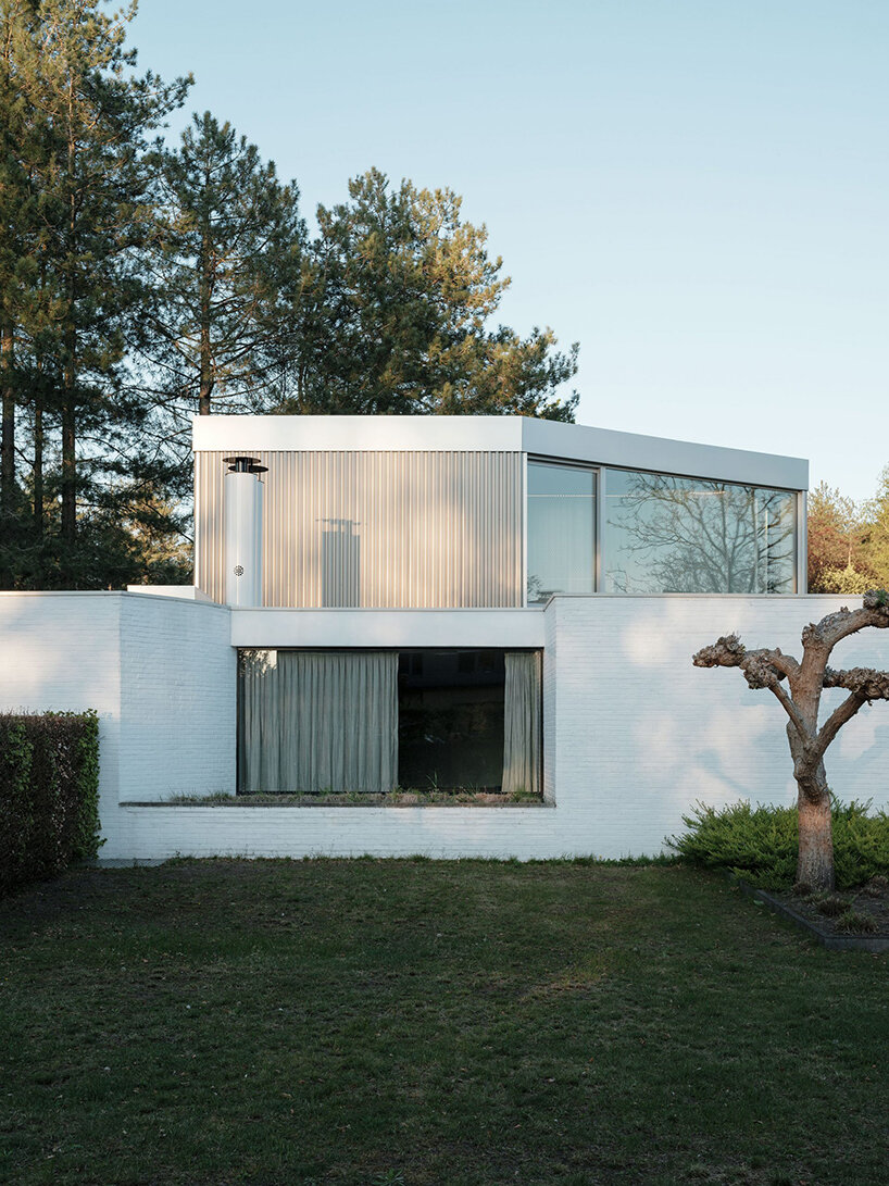 i.s.m.architecten explores tactile and spatial qualities within BEEV house in belgium