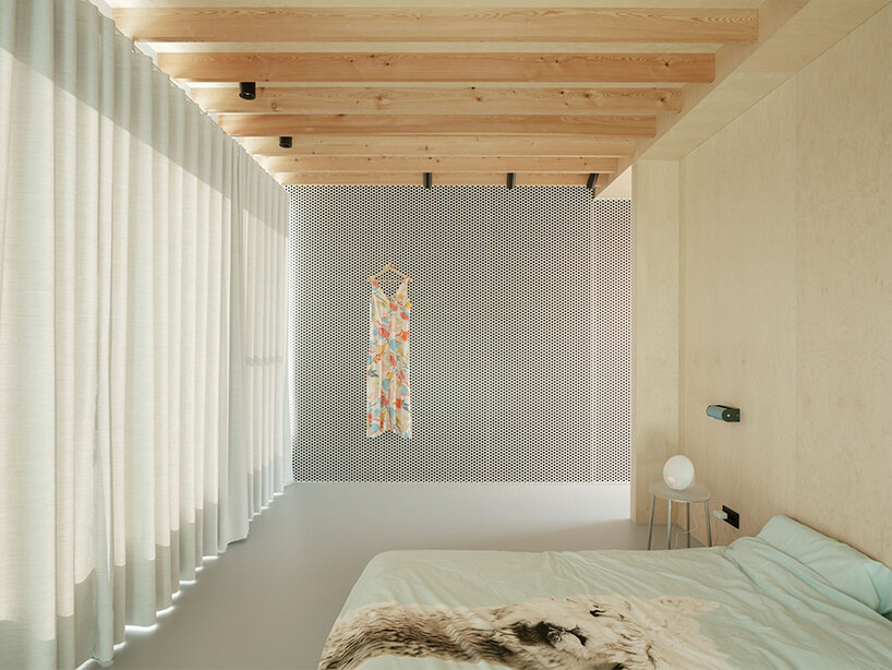 i.s.m.architecten explores tactile and spatial qualities within BEEV house in belgium