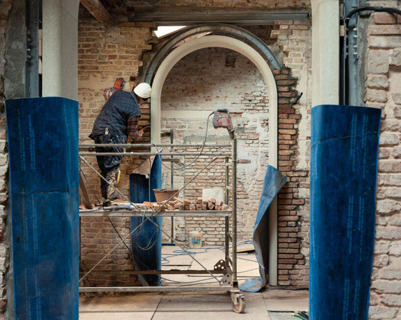 david chipperfield to complete restoration of venice's procuratie vecchie by end of year