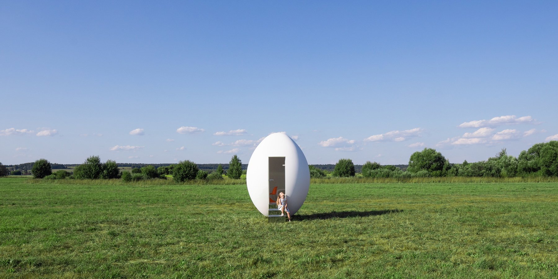 https://static.designboom.com/wp-content/uploads/2021/11/gregory-orekhov-egg-shaped-outdoor-playhouse-designboom-full.jpg