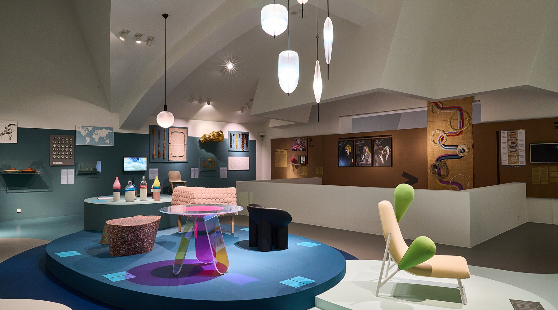 pedrali-autumn-comfort-designboom-03-fullwidth