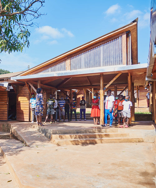 terrain architects erects a cluster of timber units for terakoya school in uganda