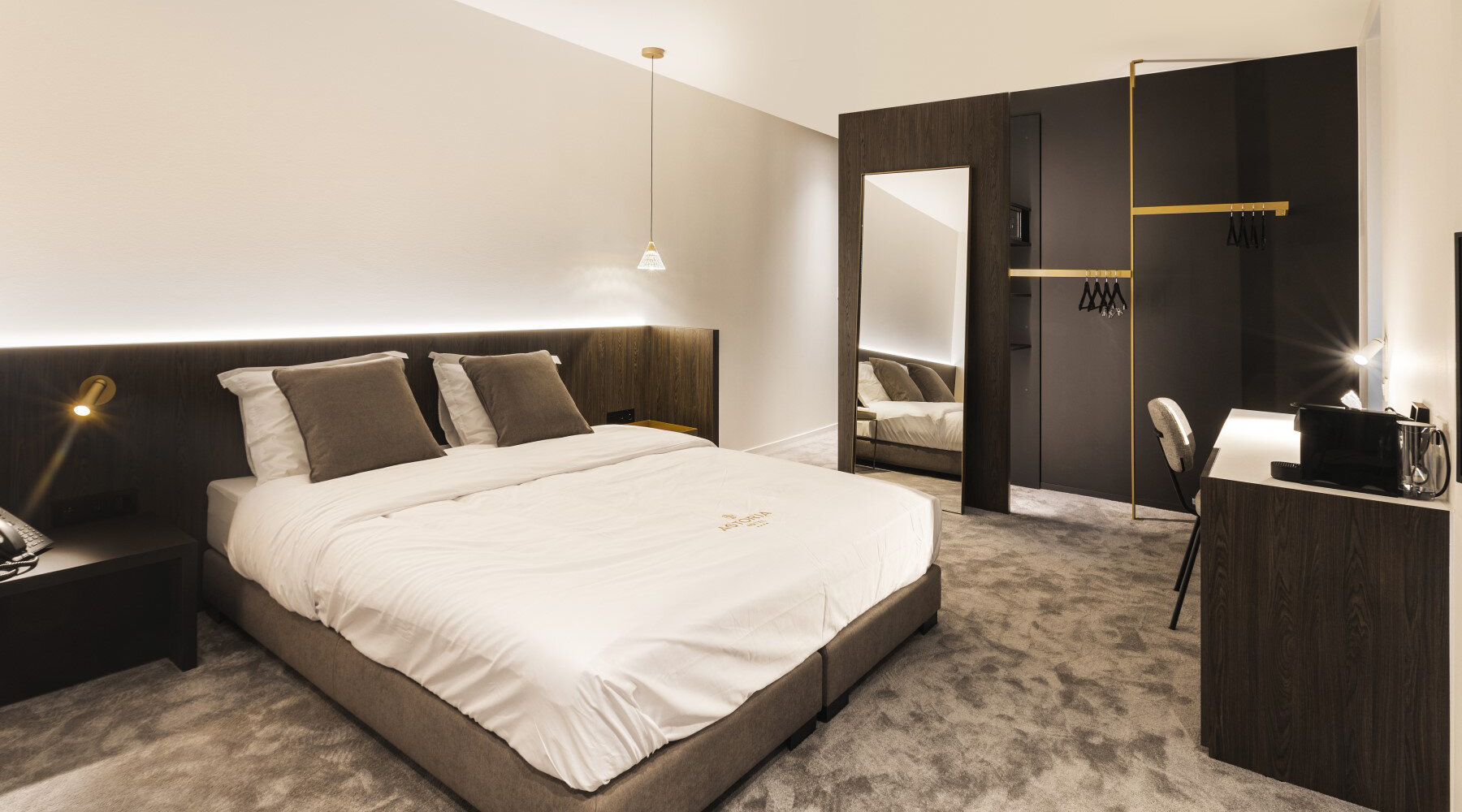 unilin-panels-hotel-astoria-designboom-fullwidth