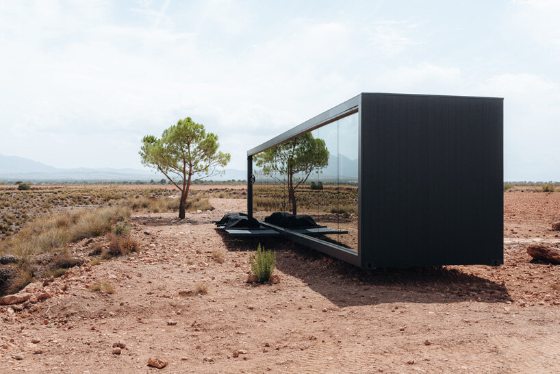 DistrictHive is a self-sufficient capsule hotel located in spain's gorafe desert