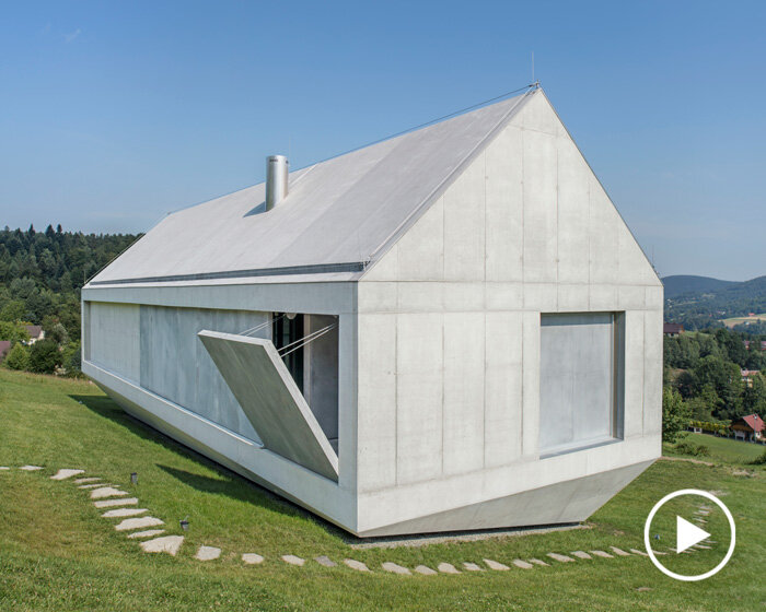KWK promes exhibits architecture projects with mobile elements at pavillon de l'arsenal