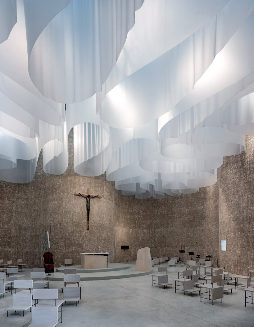 mario cucinella completes monolithic white concrete church in southern italy
