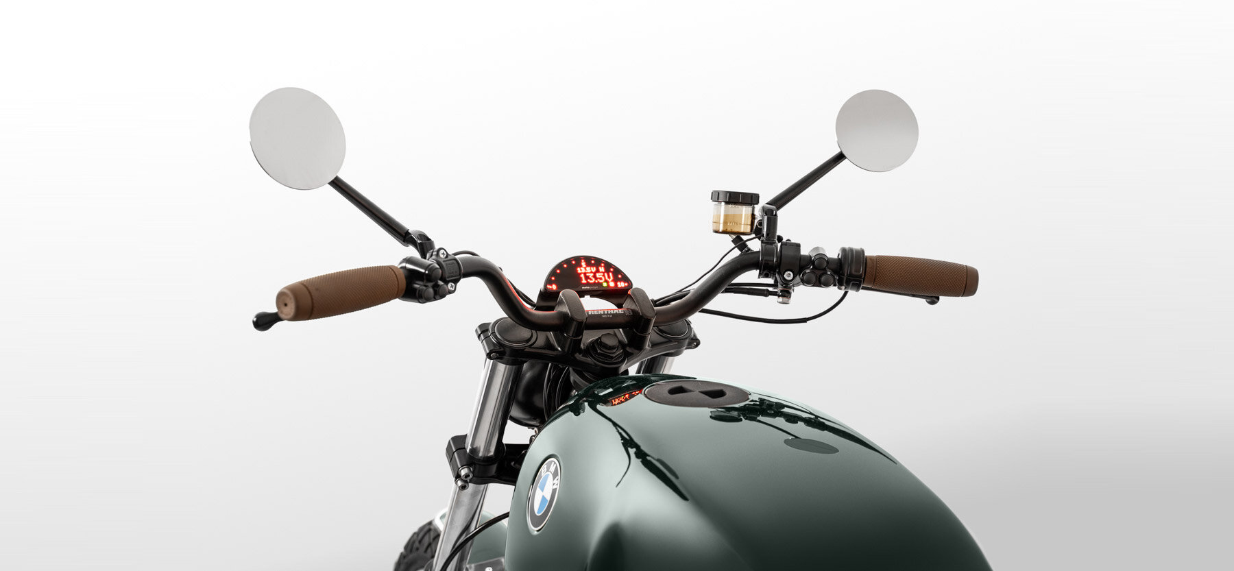panache-custom-bmw-1100-designboom-004-full