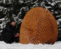 UMA creates hut out of thousands of gingerbread cookies just in time for christmas