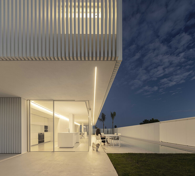 fran silvestre arquitectos completes permeable piera house in spain