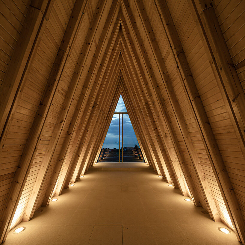 the dysis church of poly shallow sea in china rotates to face the sunset