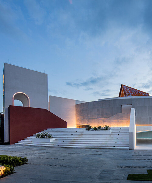 the dysis church of poly shallow sea in china rotates to face the sunset