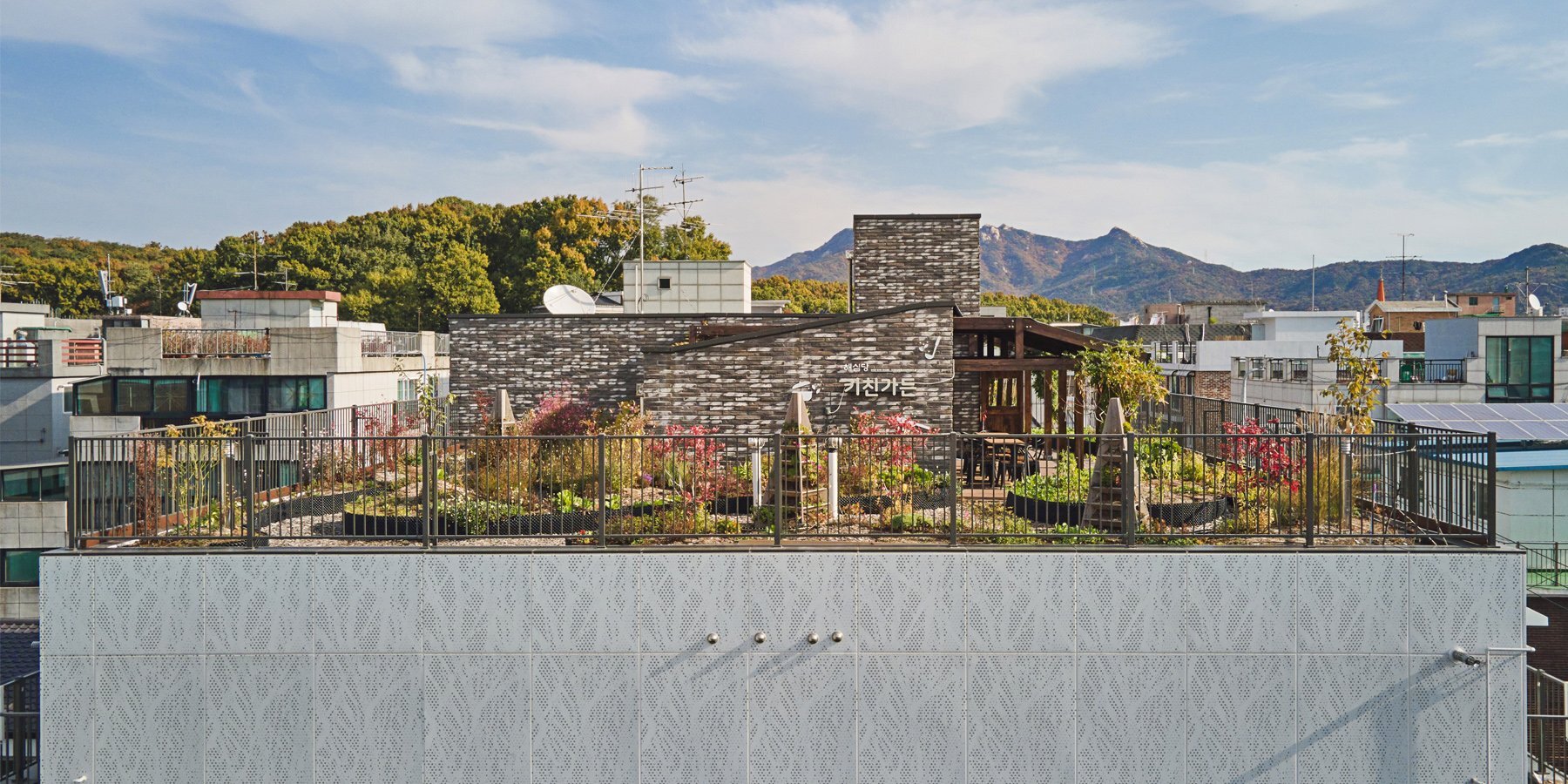 lh-korea-land-and-housing-corporation-designboom-full-2
