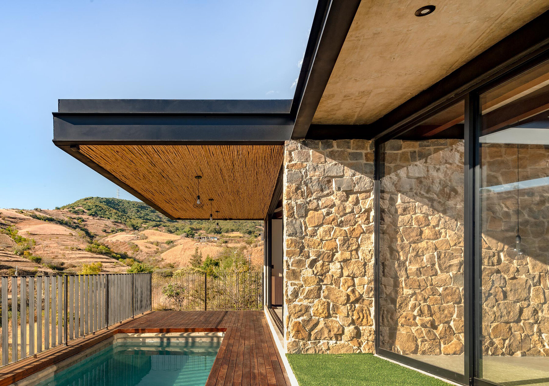 miguel-avila-architecture-casa-laurel-mexico-designboom-1800