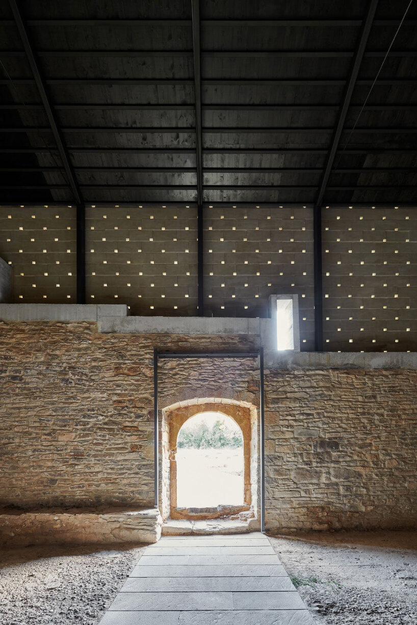 sebastián arquitectos restores an old hermitage along spain's camino de santiago