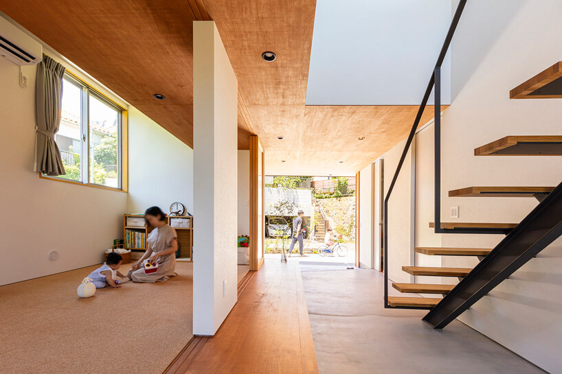 wood-clad ceiling tops y.murakami architects' family house in japan