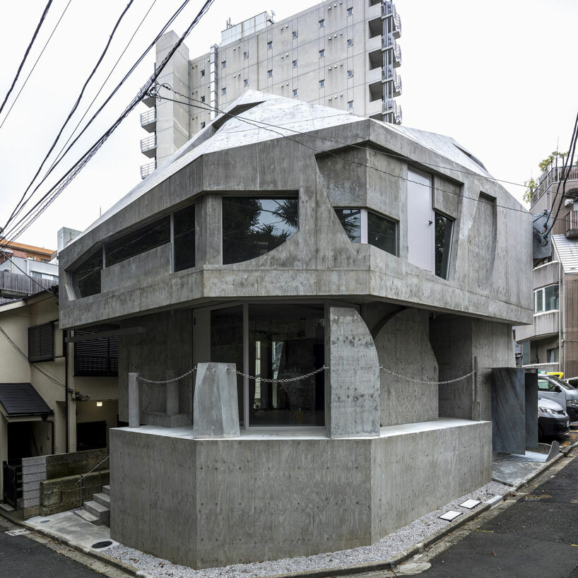 AAOAA disrupts architectural conventions with irregular concrete building in tokyo