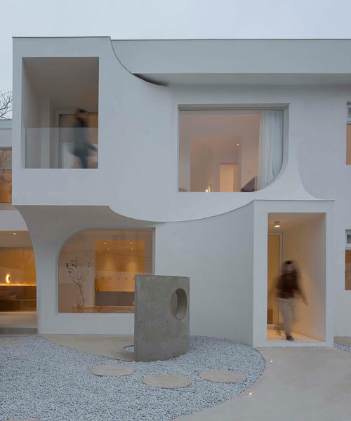 atelier d’more sculpts this 'sleeping lab' in an historic village outside beijing