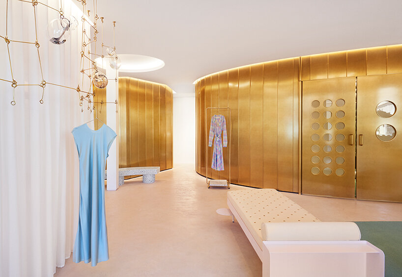 stone sculpture, pure forms + brass become the protagonists of forte_forte boutique in LA