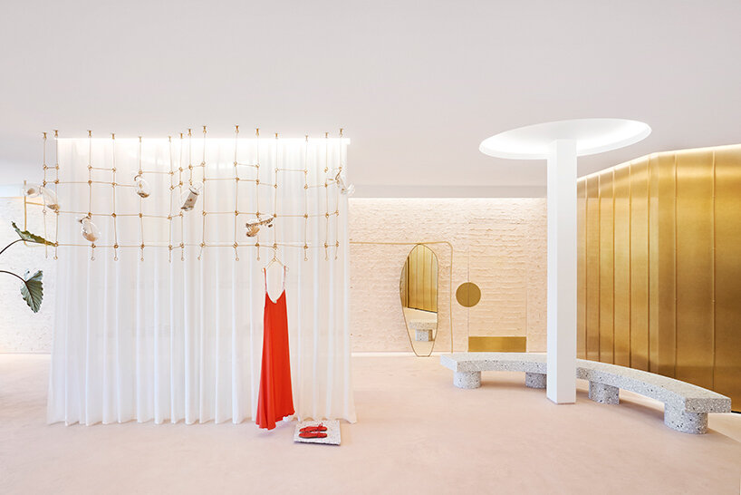 stone sculpture, pure forms + brass become the protagonists of forte_forte boutique in LA