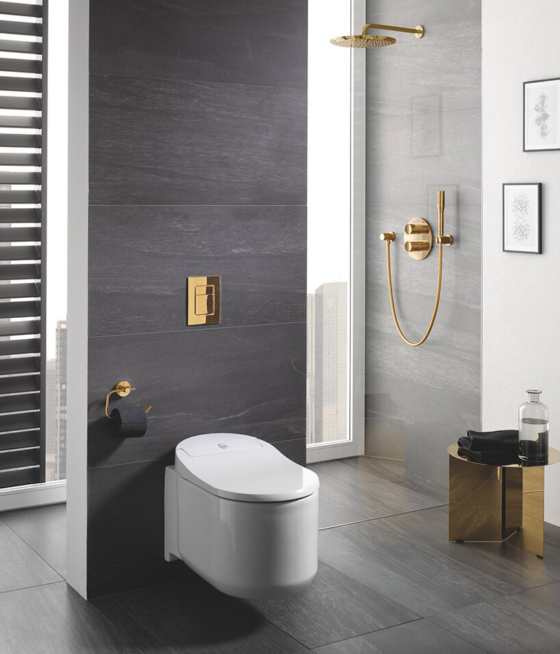 GROHE's shower combines hygiene with