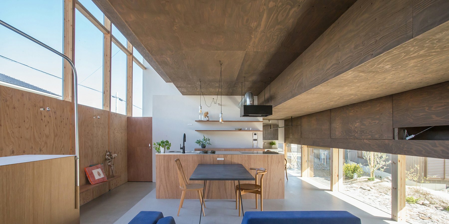 house-st-1-1-architects-residential-urban-scales-aichi-japan-designboom-02