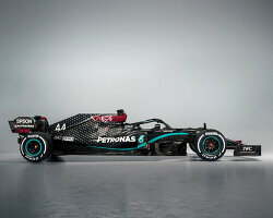 norman foster's ‘motion’ exhibition includes 38 rarely seen vehicles and 300 works of art