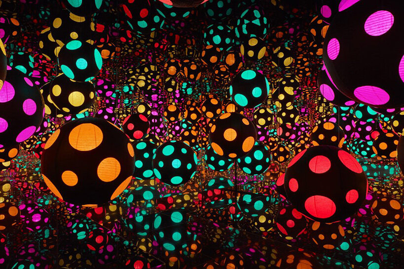 two yayoi kusama's infinity mirror rooms come in 'one with eternity' hirshhorn exhibit