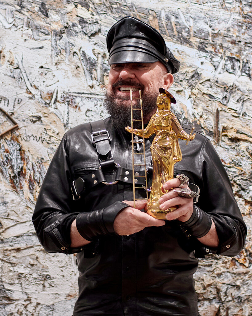 peter marino receives THE DESIGN PRIZE 2021 golden madonnina in