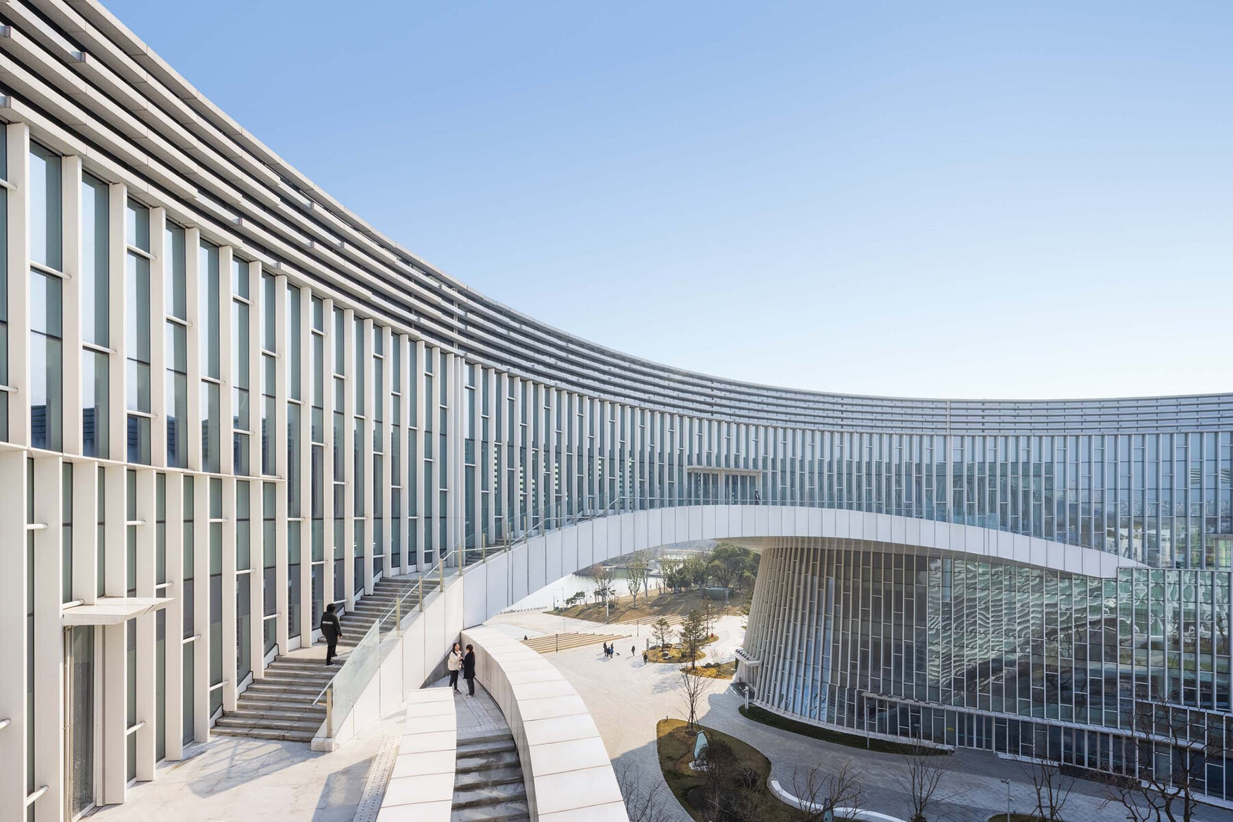 TJAD-yangzhou-grand-canal-theater-china-designboom-06a