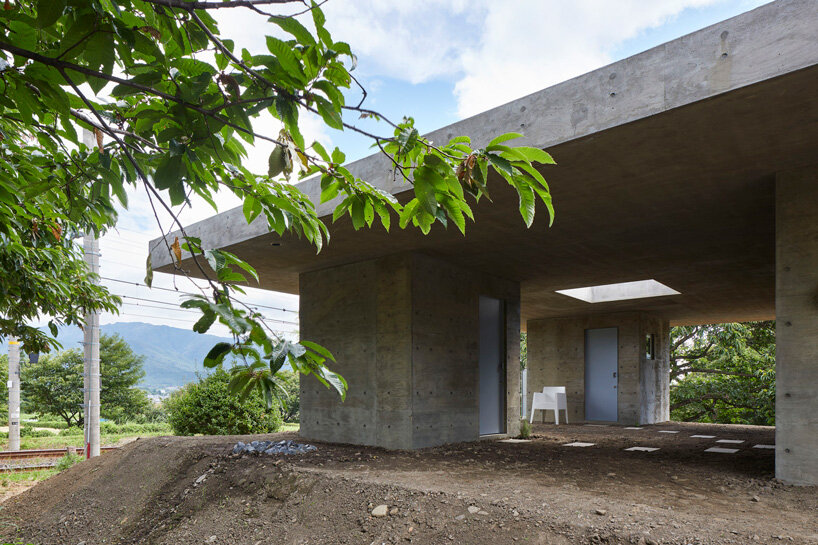 airhouse covers japanese concrete house with habitable green roof