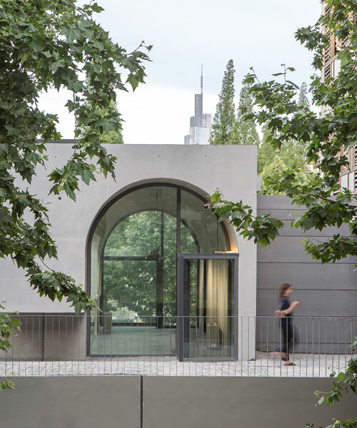 atelier diameter adds arch motifs to sculptural art gallery extension in nanjing, china