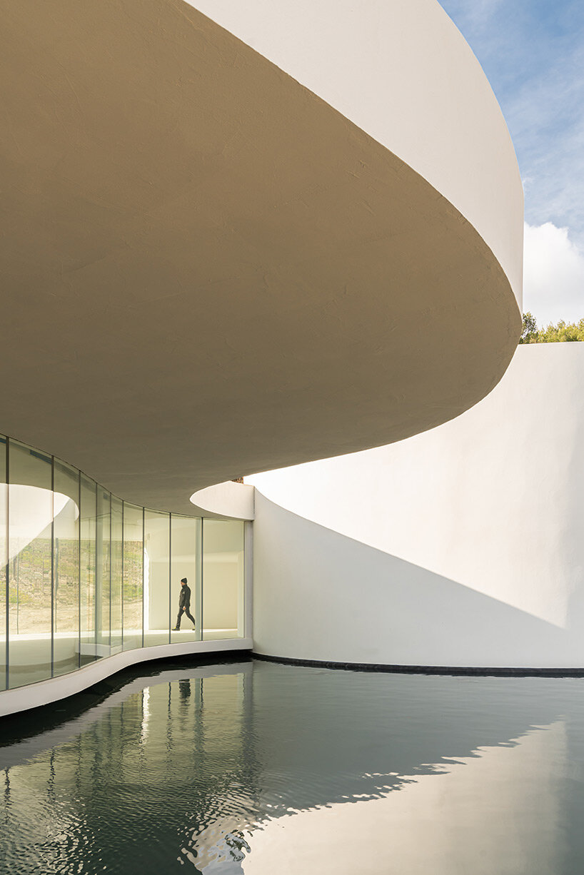 Architect Oscar Niemeyer’s last project is Château La Coste’s new pavilion