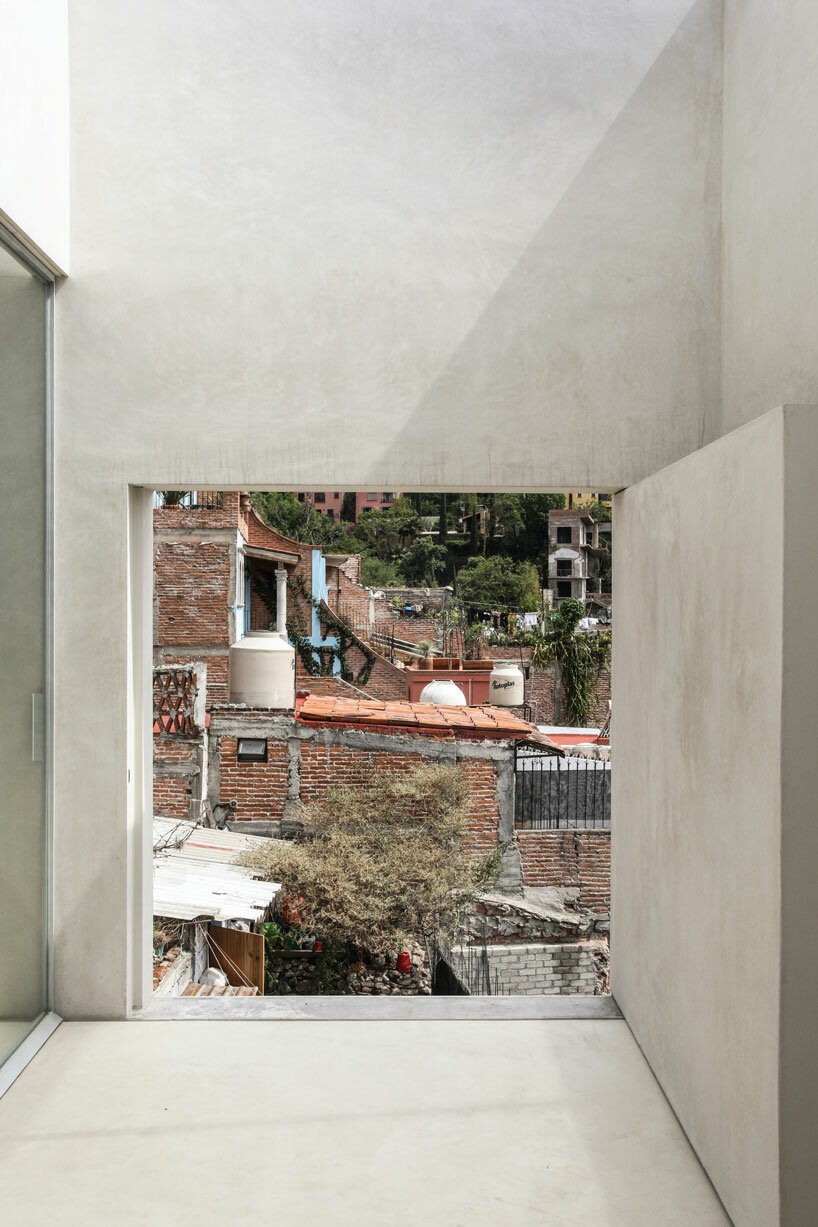 Associates Architecture Shapes maison introvertie et galerie pour designers au Mexique