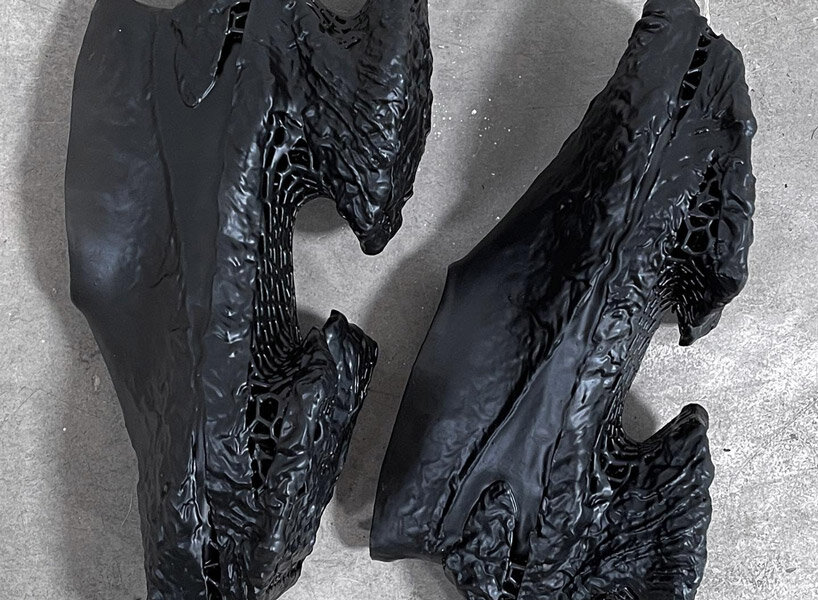 3D-printed ‘stela basic’ by SCRY explores black monoliths in space